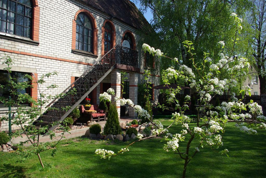 Salsa Hotel Ventspils Exteriör bild